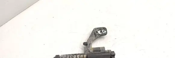BMW 3 E46 Loading door upper hinge 8254015