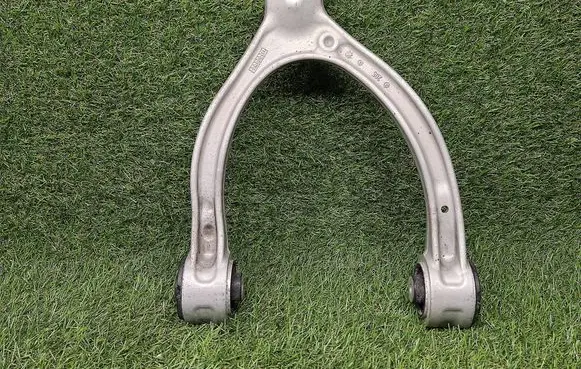 Mercedes-Benz C W205 Front upper control arm/wishbone A2053332500
