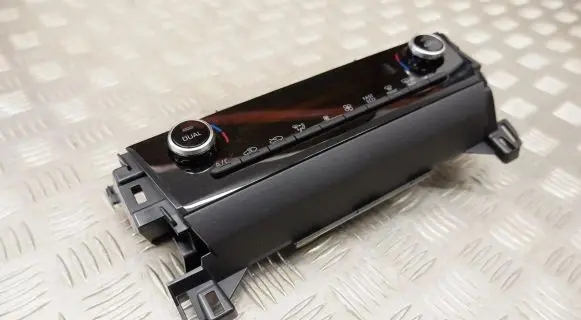 Toyota Yaris Cross Climate control unit 559000DC91