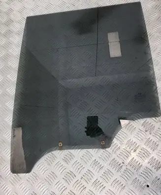Hyundai Terracan Rear door window glass