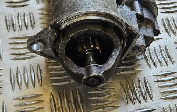 Opel Zafira A Starter motor 20041370830 211110829 708306