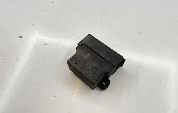Mercedes-Benz W123 Glow plug pre-heat relay 0015459832 12V5Z