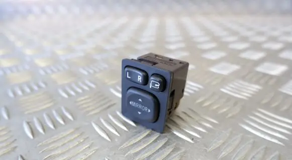 Toyota Verso Wing mirror switch 848700F030