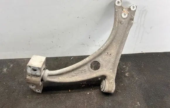 Audi TT TTS Mk2 Front lower control arm/wishbone 8J0407151D