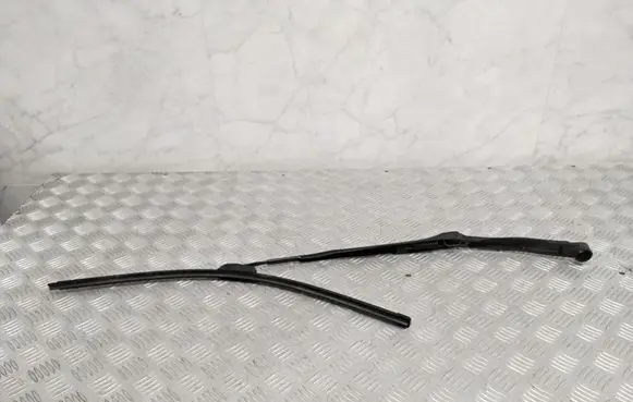 Nissan Murano Z51 Front wiper blade arm