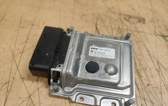 BMW X5 F15 Adblue control unit 744543401 7445434