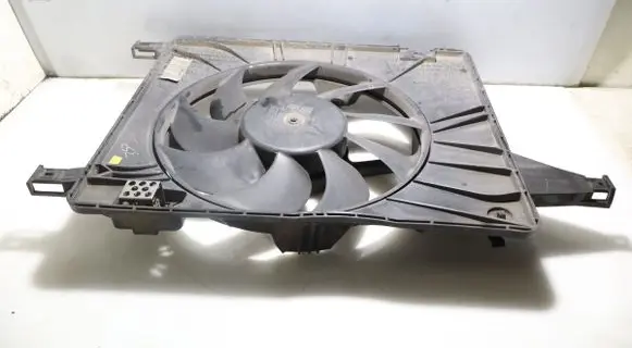 Nissan Qashqai Air conditioning (A/C) fan (condenser) 
