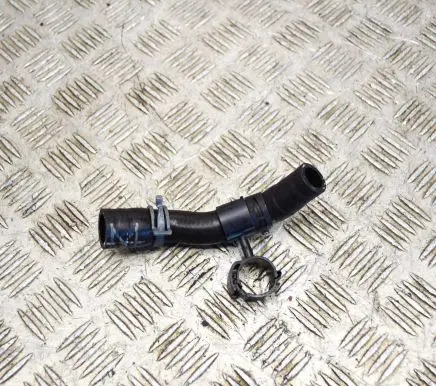 Volkswagen Golf VII Engine coolant pipe/hose