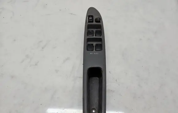 Toyota Avensis Verso Electric window control switch 8404044030 514775