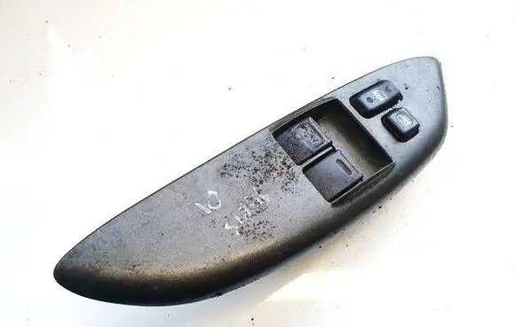 Toyota Yaris Electric window control switch