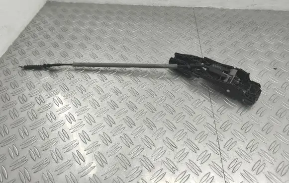 Seat Leon (5F) Front door exterior handle/bracket 5N0837017 5N0837017E