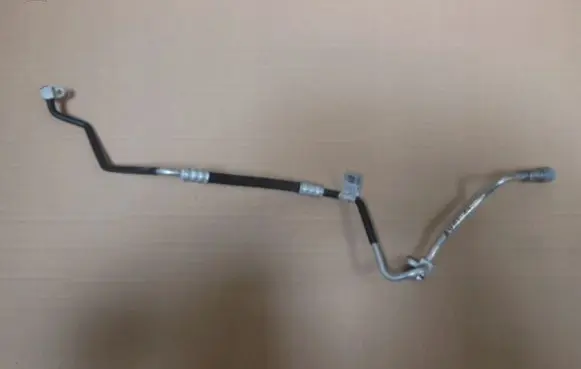 Audi A4 S4 B9 Air conditioning (A/C) pipe/hose 8W1816720G