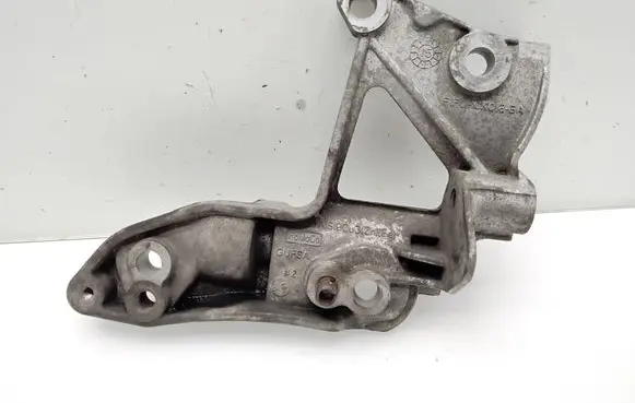 Ford C-MAX II Generator/alternator bracket F1FQ10K018BA