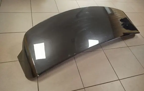 Tailgate/trunk spoiler