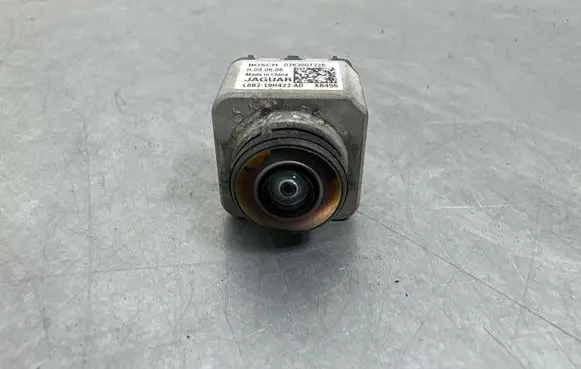 Land Rover Defender Reversing camera L8B219H422AD