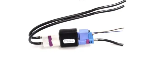 Mercedes-Benz SLC R172 Aerial antenna amplifier A2128204585