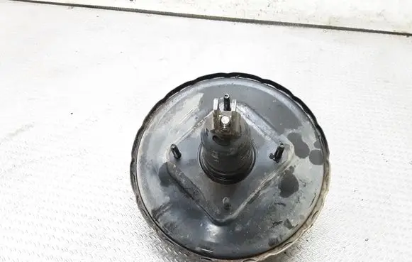 Toyota RAV 4 (XA20) Brake booster 13101011260