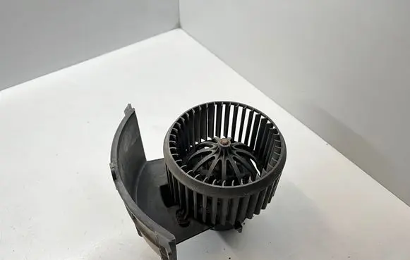Volkswagen Transporter - Caravelle T5 Heater fan/blower 7E1820021