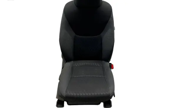 Toyota Yaris XP210 Front passenger seat 