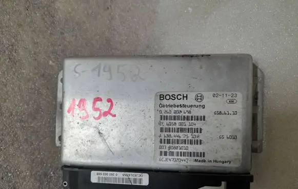 Mercedes-Benz Vito Viano W638 Engine control unit/module A6384462510 6384462510