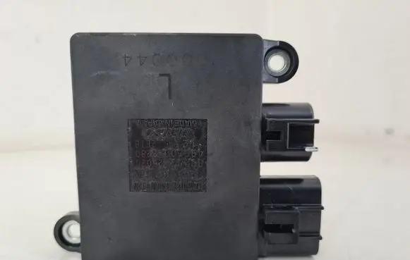 Lexus RX 450H Coolant fan relay 8925726020 4993003280