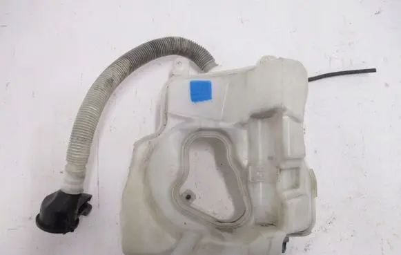 Mini One - Cooper Clubman R55 Windshield washer fluid reservoir/tank 9803733
