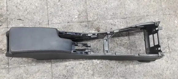 Renault Megane III Armrest 