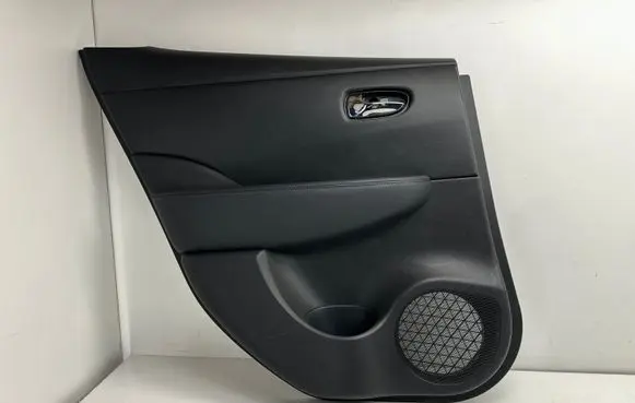Nissan Leaf II (ZE1) Rear door card panel trim 829113NL0A