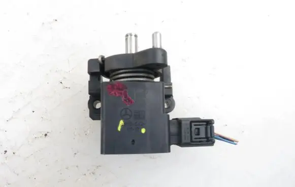 Mercedes-Benz Vaneo W414 Accelerator throttle pedal 0135427717