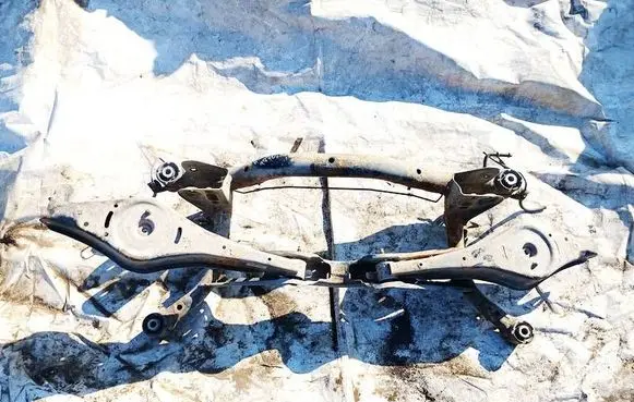 Volkswagen PASSAT B6 Rear subframe 