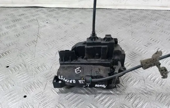 Renault Laguna III Rear door lock