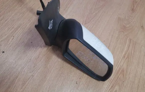 Ford Mondeo Mk III Manual wing mirror 014119 02411900