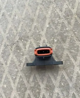 Nissan Juke I F15 Sensor 1049910730 319955EU506