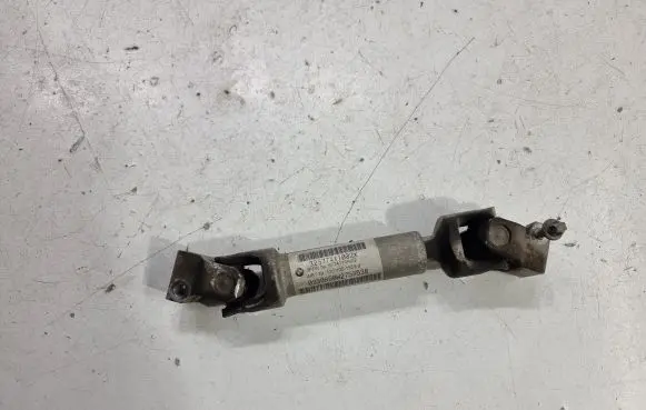 BMW X5 E70 Steering column universal joint 6774110A