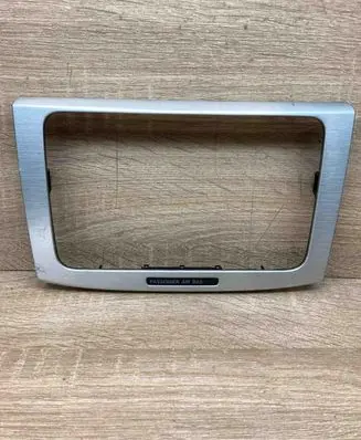 Volkswagen PASSAT B6 Radio/GPS head unit trim 3C0858069AC
