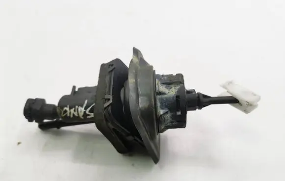 Clutch master cylinder