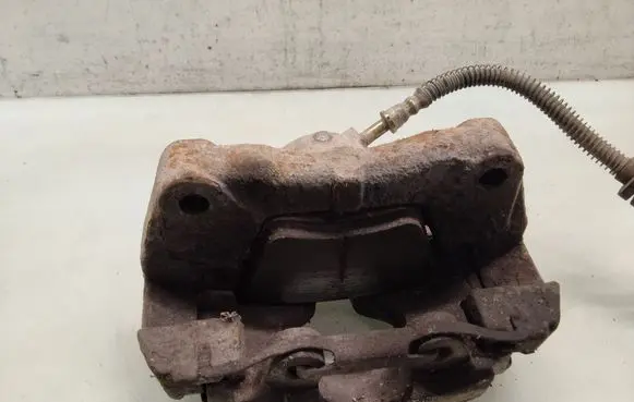 Volkswagen Transporter - Caravelle T5 Front brake caliper