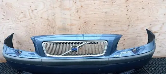 Volvo V70 Front bumper