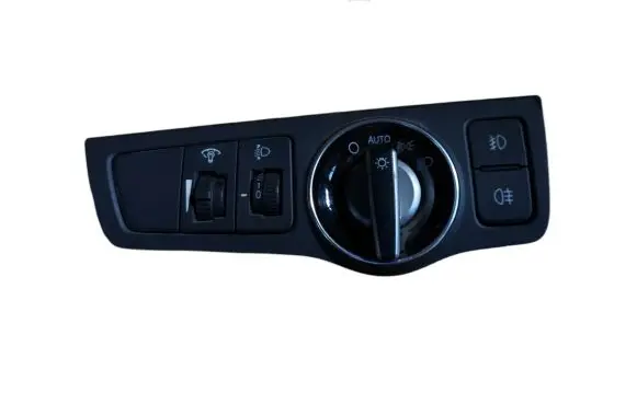 Hyundai i40 Light switch 933003Z950 39R1071000
