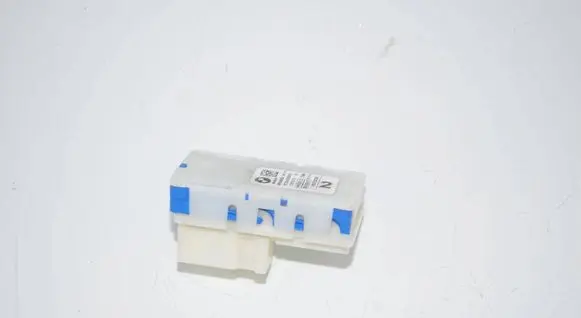 BMW 3 G20 G21 Other relay 8795478 61358795478 61356992957
