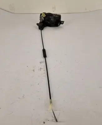 Opel Astra H Front door lock 13210749
