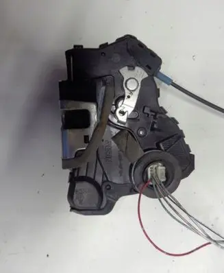 Loading door lock