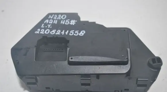Mercedes-Benz S W220 Door control unit/module 2108207526