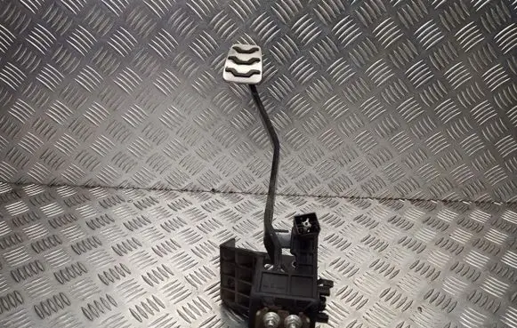 KIA Ceed Clutch pedal 328001H310