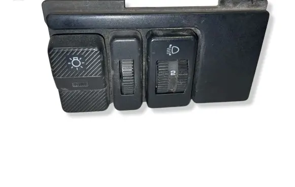 Volkswagen Transporter - Caravelle T4 Headlight level height control switch 701858099