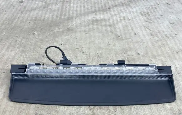 BMW 7 F01 F02 F03 F04 Third/center stoplight 7187221 7182211