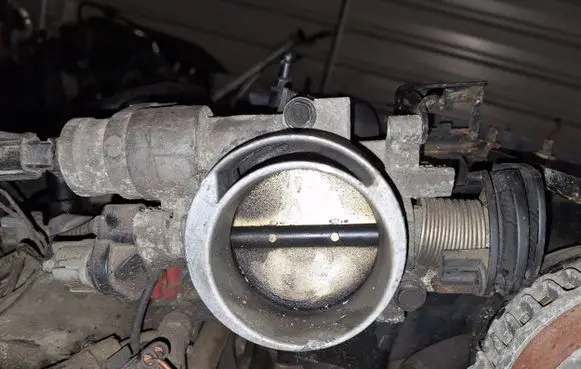 Chrysler Pacifica Throttle valve