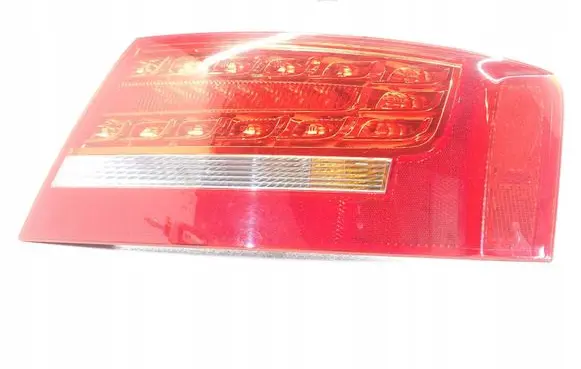 Audi A5 8T 8F Tailgate rear/tail lights 8T0945096D