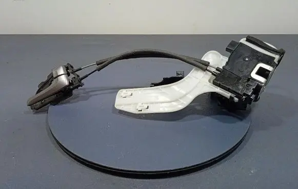 Hyundai ix35 Rear door lock 814202Y010