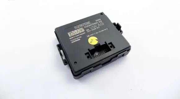 Volkswagen PASSAT Trunk lid opening control unit 